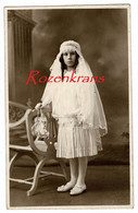 Girl Fille Enfant Child Oude Foto Plechtige Communie Communiefoto Old Photo Ancienne Cabinet Studio Holy Communion CPA - Non Classificati