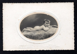 Photo D'un Bébé à Plat Ventre - B. Aurignae - St-Cyprien, Toulouse-Revel - Carton 10,5 X 16 Cm - Genealogy