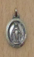 Petite Médaille De L'Immaculée Conception - Religion & Esotérisme