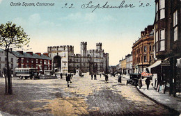 CPA Royaume Uni - Pays De Galles - Caernavonshire - Carnavon - Castle Square - Valentine's Series - Colorisée - Animée - Caernarvonshire