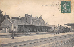 Château Du Loir         72      Intérieur De La Gare .  Train    N° 21     (voir Scan) - Chateau Du Loir