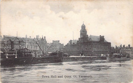 CPA Royaume Uni - Angleterre - Norfolk - Great Yarmouth - Town Hall And Quay - Pelham Series - Horloge - Bateau - Great Yarmouth