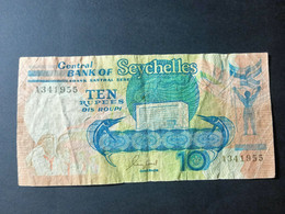 SEYCHELLES 10 RUPEES P 32 1989 USADO USED - Seychelles