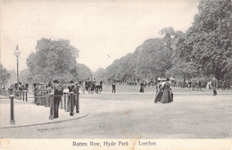 CPA Royaume Uni - Angleterre - London - Hyde Park - Rotten Row - Empire Series - London W. C. - Animée - Calèche - Hyde Park