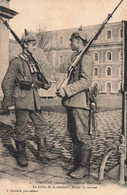 CPA Militaria - PERONNE Pendant L'occupation Allemande - La Relève De La Sentinelle Devant La Caserne - Souillard - War 1914-18