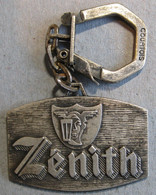 Porte Clefs . Zenith . Henri Maitre Saint Pierre Réunion. - Key-rings