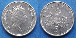 UK - 5 Pence 1990 KM# 937b Elizabeth II Decimal Coinage (1971) - Edelweiss Coins - 5 Pence & 5 New Pence