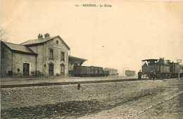 Marines * La Halte Du Train * Gare * Ligne Chemin De Fer * Wagons - Marines