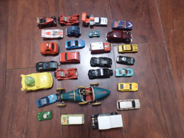 LOT DE 27  VOITURES - BRUMM MAJORETTE LESNEY  MAISTO  DISNEY  PAYA ETC - Altri & Non Classificati