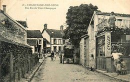 Champagne Sur Seine * Une Rue Du  Vieux Champagne * Commerce Magasin Cycles * Attelage - Champagne Sur Seine