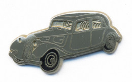 Pin's Automobile - Citroën / Modèle Traction Avant (1934-57) - Version Carrosserie Grise. Non Est. Zamac. T875-05 - Citroën