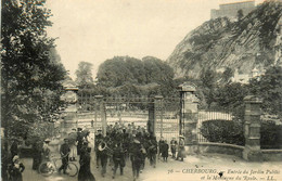 Cherbourg * Entrée Du Jardin Public Et La Montagne Qui Roule * La Fanfare *défilé Fête - Cherbourg