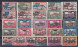 Nouvelle Calédonie Poste Aérienne N°3/28 - Neuf * Avec Charnière - N°11,14,17 Sans Gomme - N°26 & 27 Oblitéré - Unused Stamps