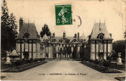 CPA AK Villecresnes Le Chateau, La Facade FRANCE (1283365) - Villecresnes
