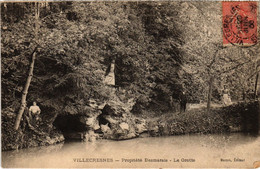 CPA AK Villecresnes Propriete Desmarais, La Grotte FRANCE (1283370) - Villecresnes