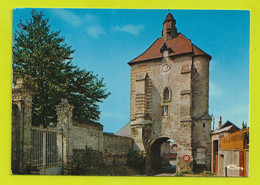 80 LUCHEUX Le Beffroi Du XIIème Et Le Portail De La Maison Des Carmes - Lucheux