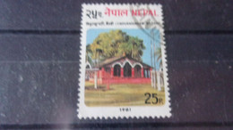 NEPAL YVERT N°385 - Népal