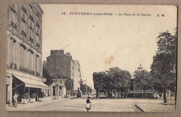 CPA 94 - FONTENAY Sous BOIS - La Place De La Station - TB PLAN CENTRE VILLE Petite Animation KIOSQUE - Fontenay Sous Bois