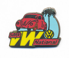 Pin's Automobile - Volkswagen / Rencontre Collectionneurs “Super VW National“. Non Estampillé. Zamac. T876-02 - Volkswagen