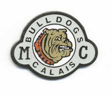 Pin's Hockey Sur Glace / Les Bulldogs De Duluth (Minnesota-USA) à Calais (USA). Est. OMC. Métal Peint.  T877-24 - Sports D'hiver