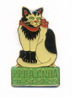 Pin's CNDA (Collectif National Défense Animale) - PPDA (Parti Pour La Défense Des Animaux) Avec Chat. Troc879-19 - Animaux