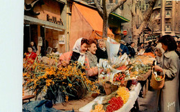 Toulon * Vue Sur Le Marché Aux Fleurs * Foire Marchands - Toulon