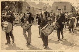 Delcampe - LOCRONAN PARDON BRETON JOUR DE LA GRANDE TROMENIE AU SON DES TAMBOURS LA PROCESSION FERA SON PARCOURS DE 12 KMS - Locronan