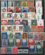 VATICAN COLLECTION OF 120 DIFFERENT MNH STAMP & 8 MINIATURE SHEETS - Collezioni