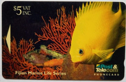 Fiji $5  10FJC  " Fijian Marine Life , Go;den Damsel Fish " - Fidji