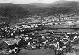 70 - CHAMPAGNEY - Un Beau Panorama Aérien - Le Centre - Sous Les Chênes Et Le Mont - Champagney