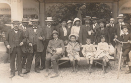 ALVIGNAC Les EAUX - Un Groupe Qui Pose ( Carte Photo ) - Other & Unclassified