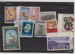 ALGERIE Lot De 11 Timbres Neufs ** Année 1970 - Algerije (1962-...)