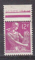 M2945 - FRANCE Yv N°1116 ** - 1957-1959 Mietitrice