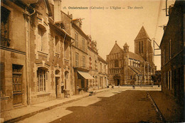 Ouistreham * Rue Et Vue Sur L'église De La Commune - Ouistreham