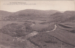 CONDAT-en-FENIERS. Confluent De La Rhue Et De La Santoire - Condat