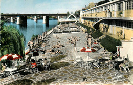 Levallois Perret * La Piscine Du Pont Du Chemin De Fer * Baigneurs Baigneuses * Bar Buvette - Levallois Perret