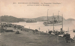 CPA NOUVELLE CALEDONIE -  Le Paquebot Pacifique Quittant Le Quai De Noumea - Bateaux - Animé - Nouvelle-Calédonie