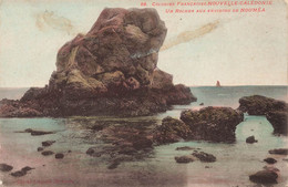 CPA NOUVELLE CALEDONIE - Un Rocher Aux Environs De Noumea - Colorisé - Colonies Francaises - Nouvelle-Calédonie