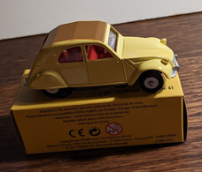 2 Cv Citroën Modèle 61 - Réédition Dinky Toys - Editions Atlas - Other & Unclassified