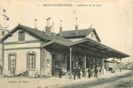 Bécon Les Bruyères * Intérieur De La Gare Du Village * Ligne Chemin De Fer - Andere & Zonder Classificatie