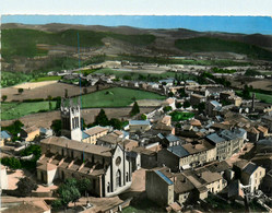 St Just La Pendue * Vue Aérienne Sur L'église Et Le Monument - Sonstige & Ohne Zuordnung