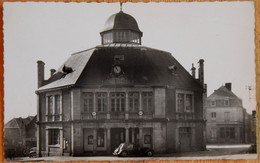 53 : Gorron - La Mairie - Citroën Traction Avant - CPSM Format CPA - (n°25181) - Gorron