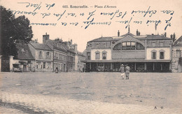 ROMORANTIN (Loir-et-Cher) - Place D'Armes - Nouvelles Galeries - Romorantin