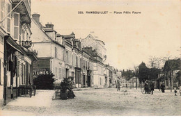 78 - RAMBOUILLET - S01245 - Place Félix Faure - Commerces - Tabac - Vélo - L1 - Rambouillet