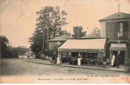 78 - RAMBOUILLET - S01246 - La Place Et Le Café De La Gare - Buvette - Tabac - Serveur - L1 - Rambouillet