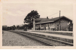 45 - COURTENAY - S03199 - La Gare - Vue Intérieure - Train - L1 - Courtenay