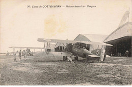 56 - CAMP DE COETQUIDAN - S03475 - Avions Devant Les Hangars - L1 - Guer Cötquidan