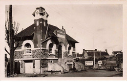 50 - BLAINVILLE SUR MER - S00207 - La Mairie - Editions Artistiques - CPSM 14x9 Cm - L1 - Blainville Sur Mer