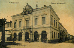 Castelsarrasin * La Rue De La Fraternité * La Mairie * Cpa Toilée Colorisée - Castelsarrasin