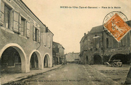Bourg De Visa * La Place De La Mairie * Café Du Commerce * Automobile Voiture Ancienne - Bourg De Visa